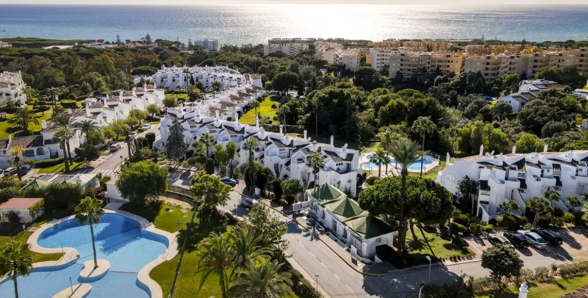 Venta de apartamento en planta baja en Calahonda 20