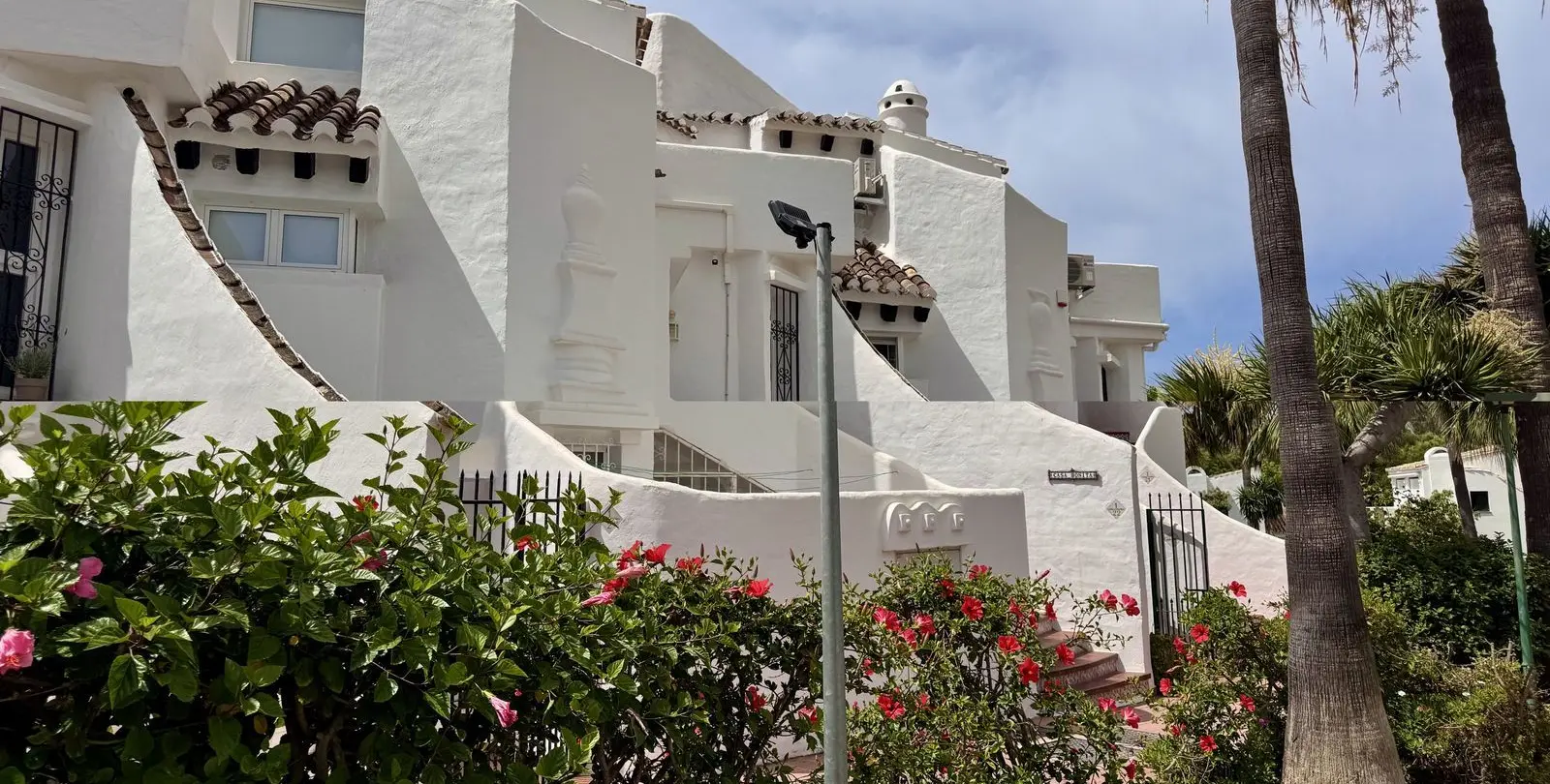 Sale of ground floor apartment in Calahonda 19