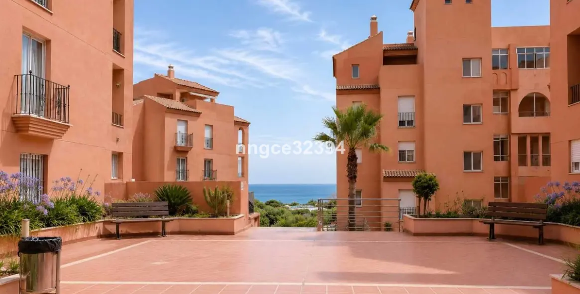 Sale of penthouse in La Duquesa 37