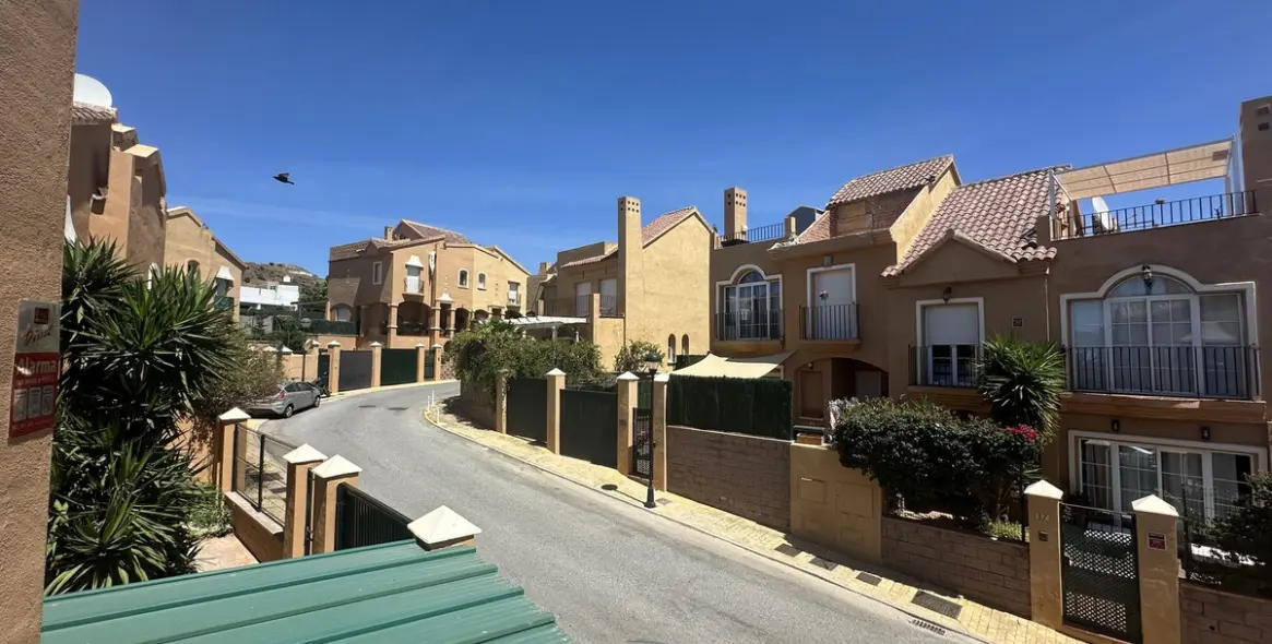Продажа дома на две семьи в Riviera del Sol 14