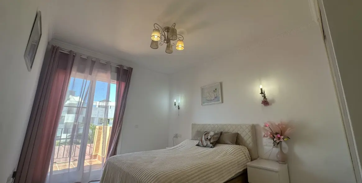 Продажа дома на две семьи в Riviera del Sol 16