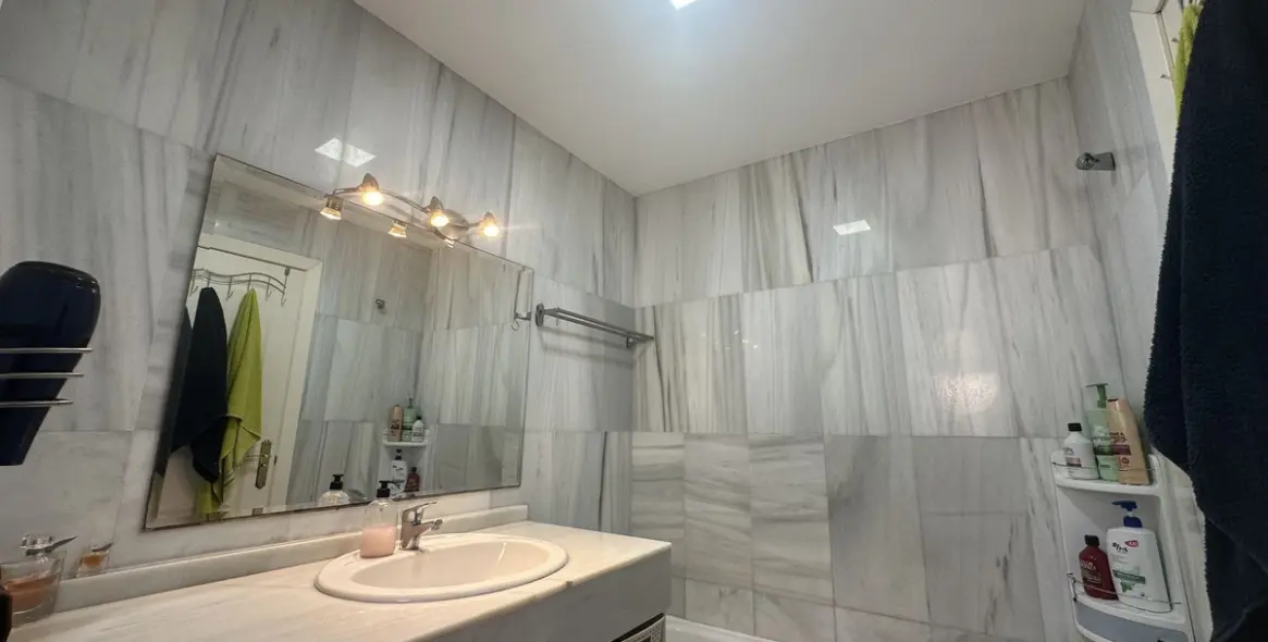 Продажа дома на две семьи в Riviera del Sol 17