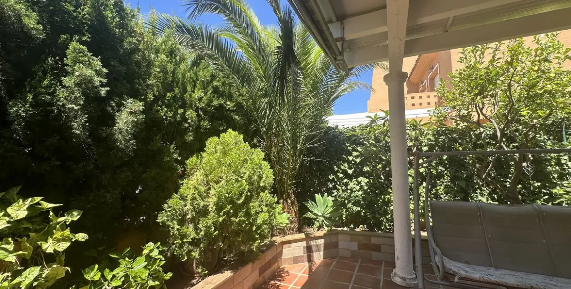 Продажа дома на две семьи в Riviera del Sol 32