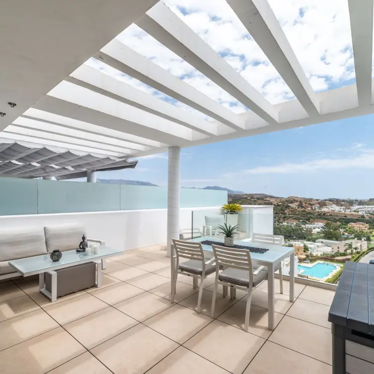 Продажа апартаментов на среднем этаже в La Cala de Mijas