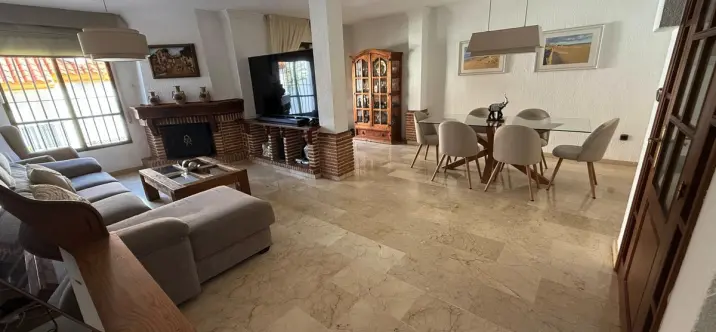 Продажа таунхауса в Estepona 2