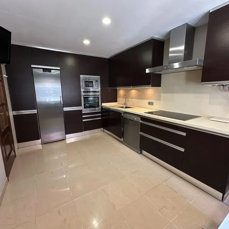 Sale of townhouse in Estepona