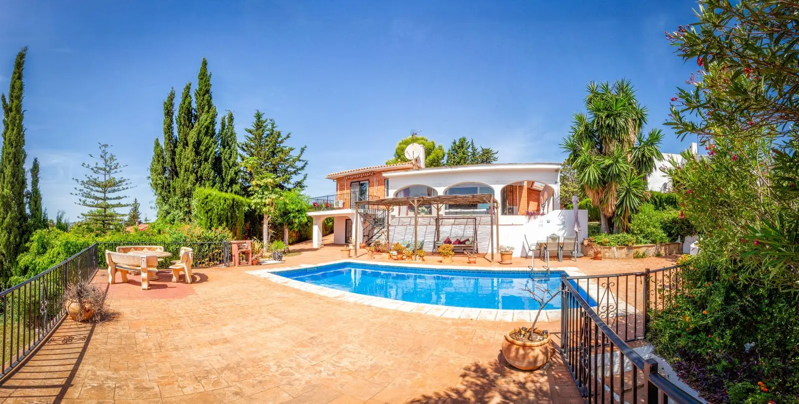 Продажа  отдельно стоящей виллы в Mijas 59