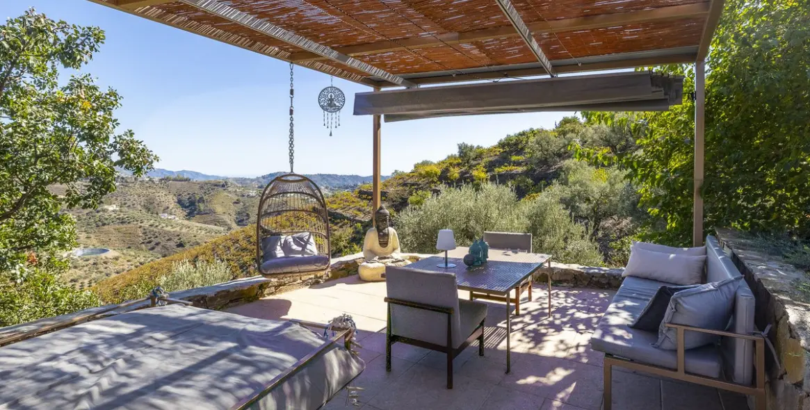 Venta de villa independiente en Cómpeta 36