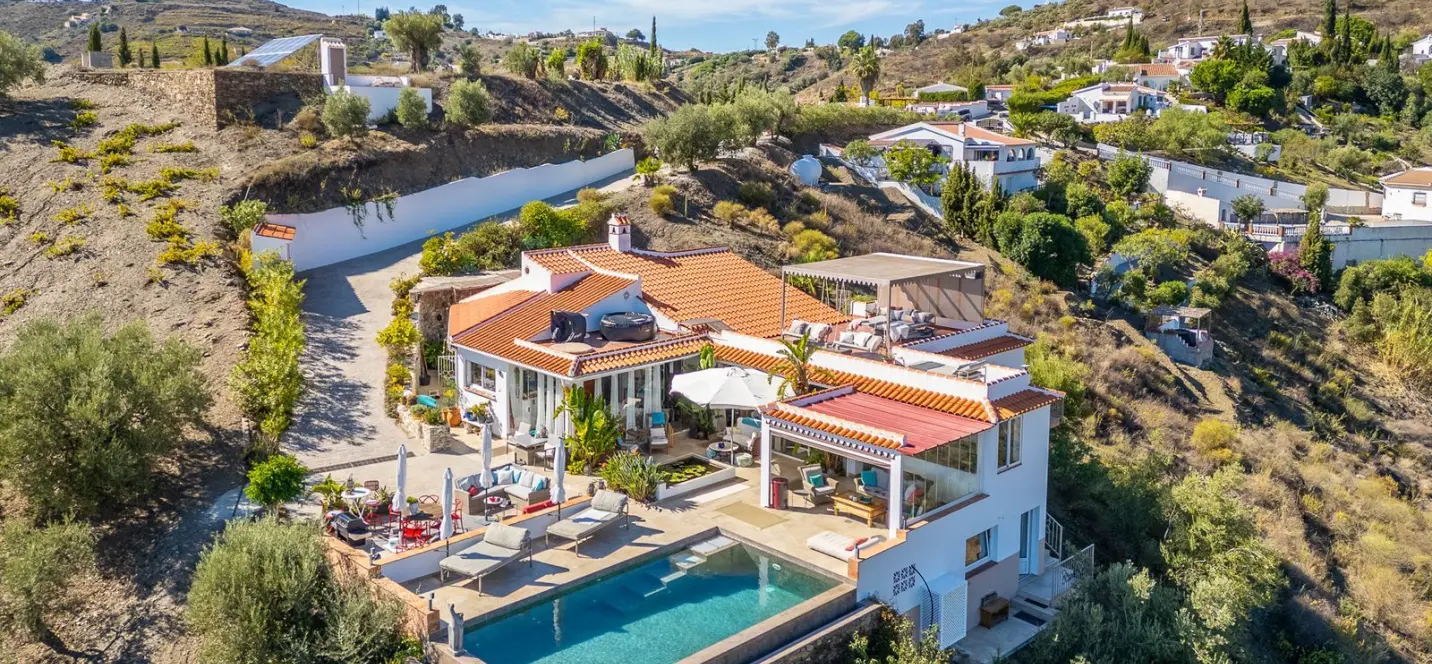 Venta de villa independiente en Cómpeta 0