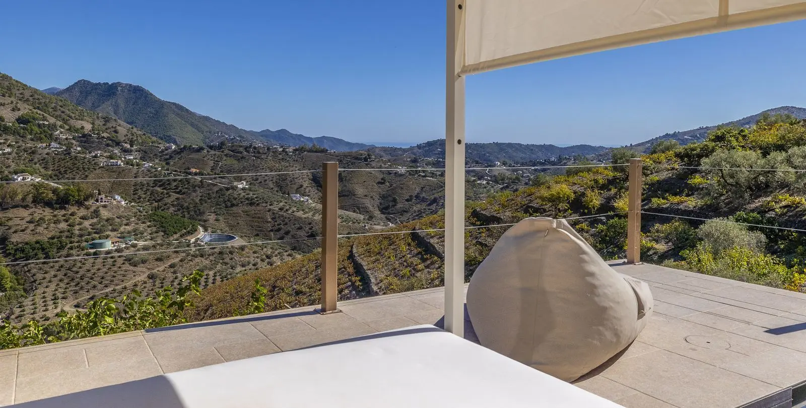 Sale of detached villa in Cómpeta 32
