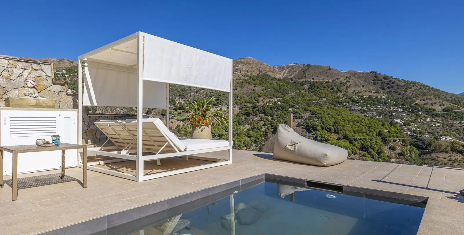 Sale of detached villa in Cómpeta 33