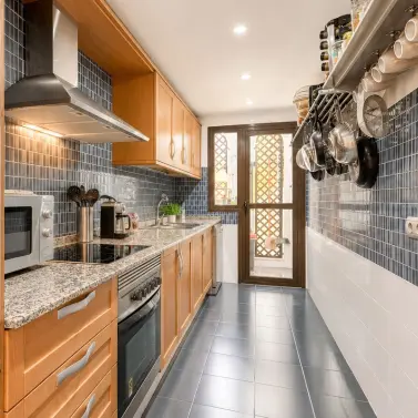 Sale of ground floor apartment in Estepona