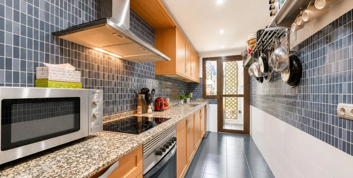Sale of ground floor apartment in Estepona 7