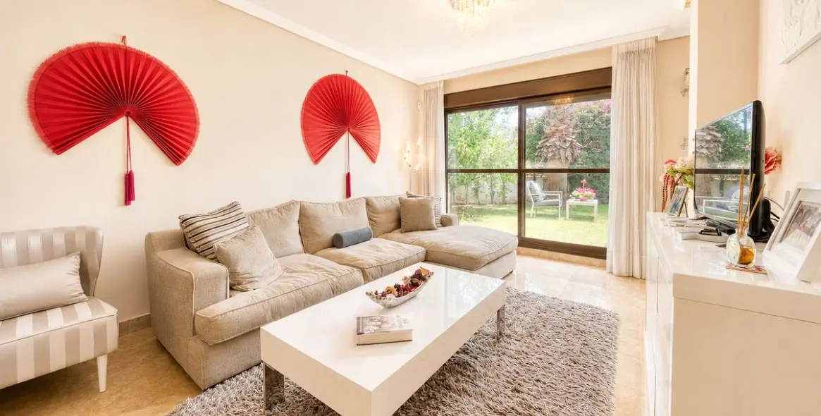 Sale of ground floor apartment in Estepona 9