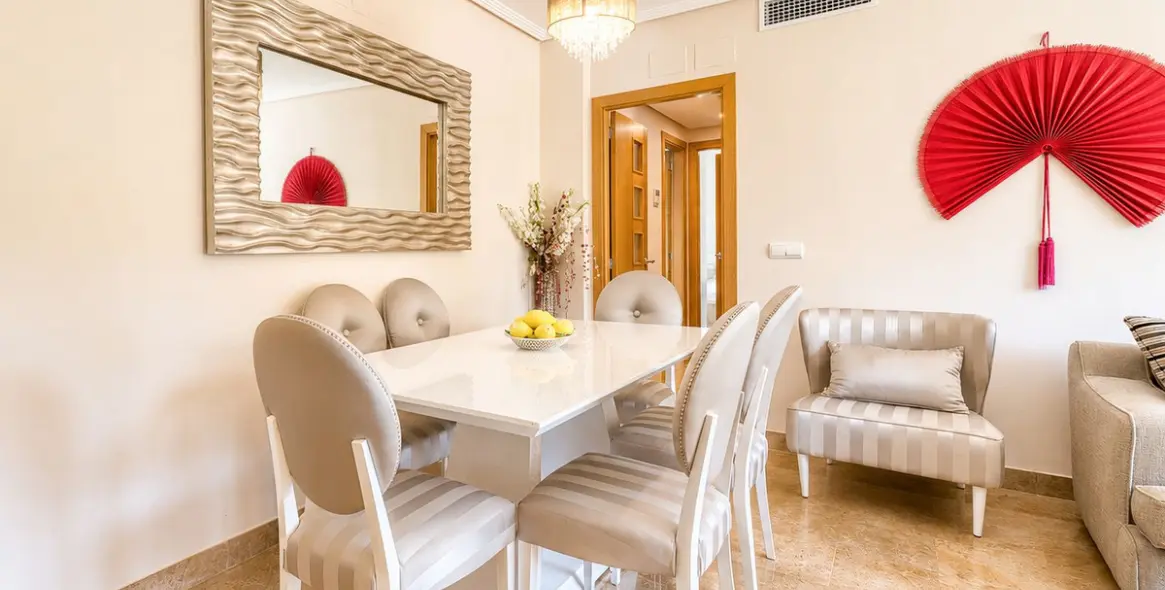 Sale of ground floor apartment in Estepona 18