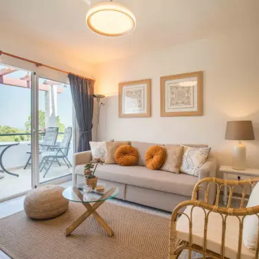 Sale of middle floor apartment in Benalmadena
