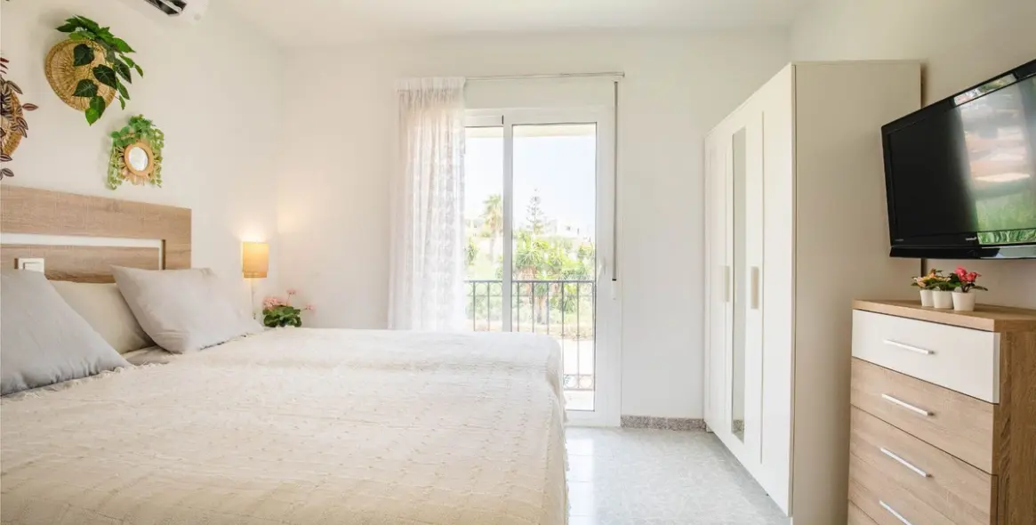 Sale of middle floor apartment in Benalmadena 19