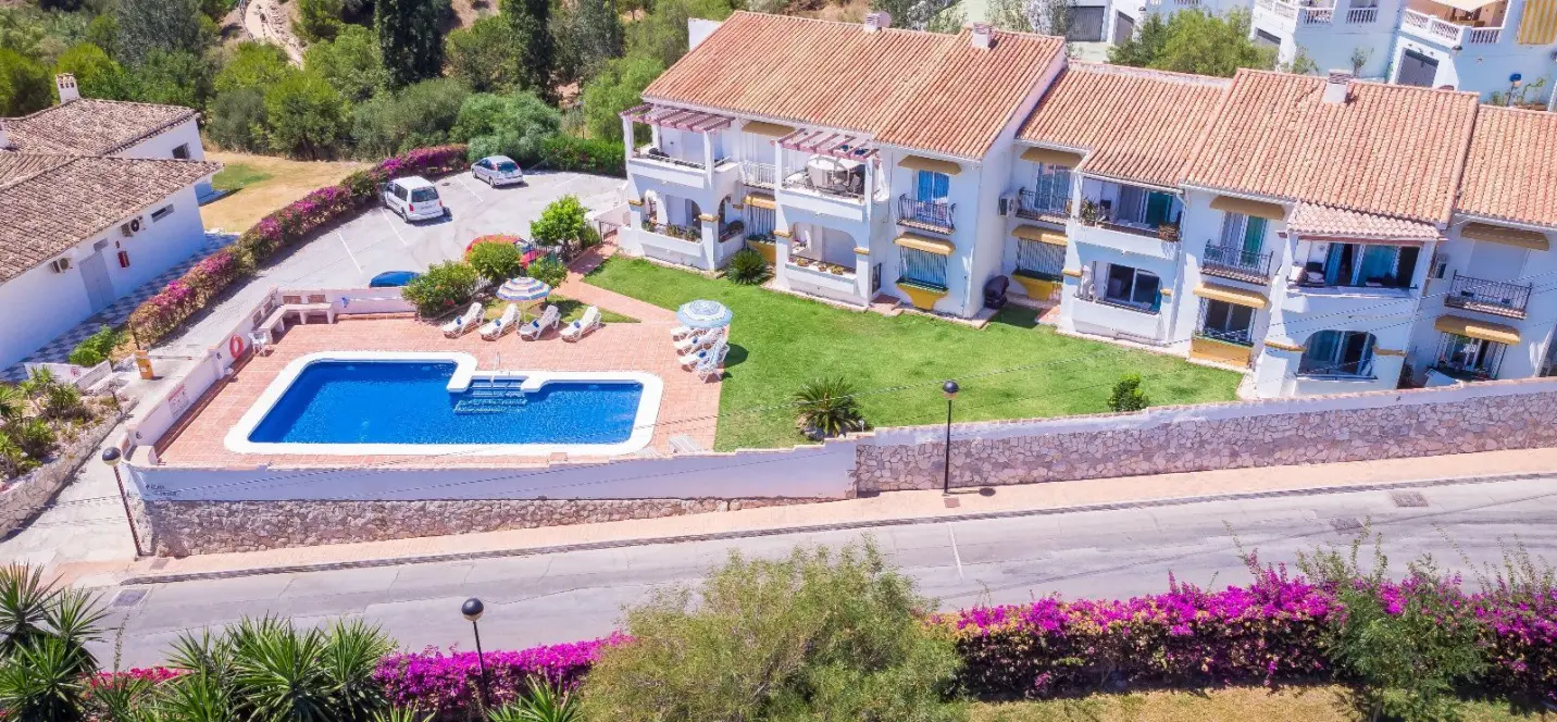 Sale of middle floor apartment in Benalmadena 3