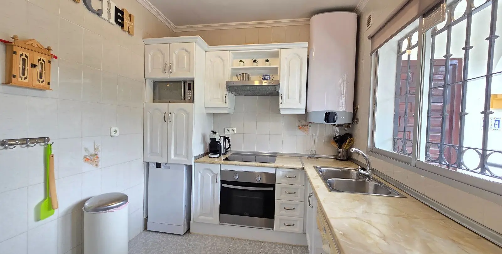 Продажа апартаментов на среднем этаже в Benalmadena 7