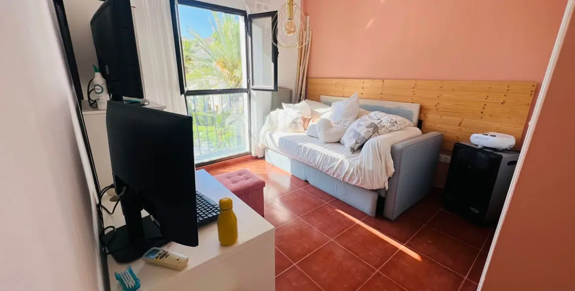 Sale of townhouse in Casares Playa 14