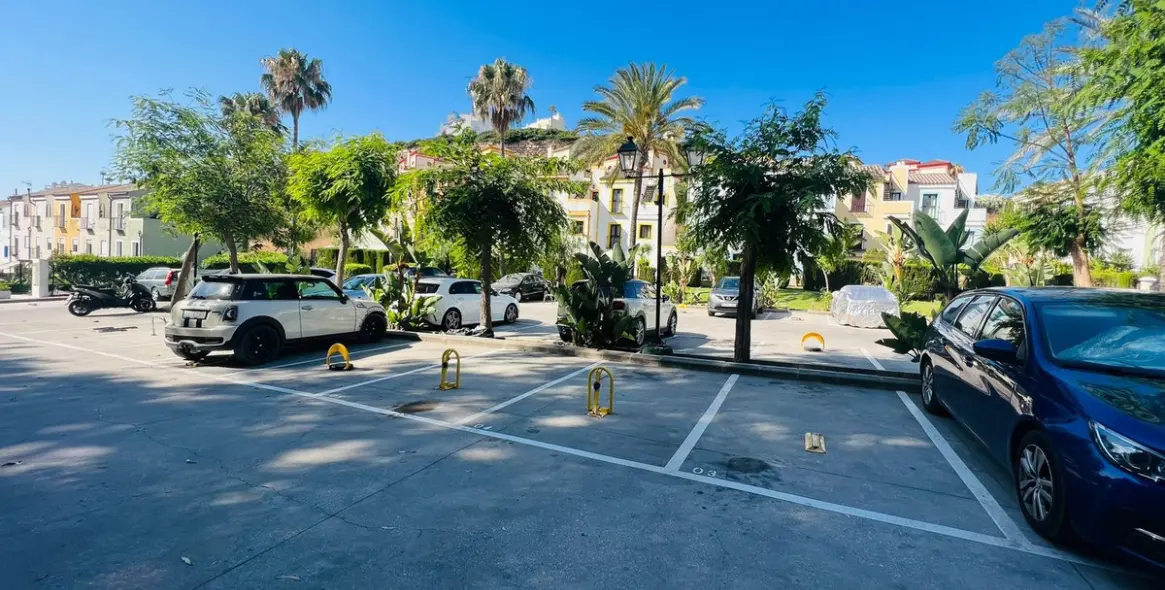 Sale of townhouse in Casares Playa 23