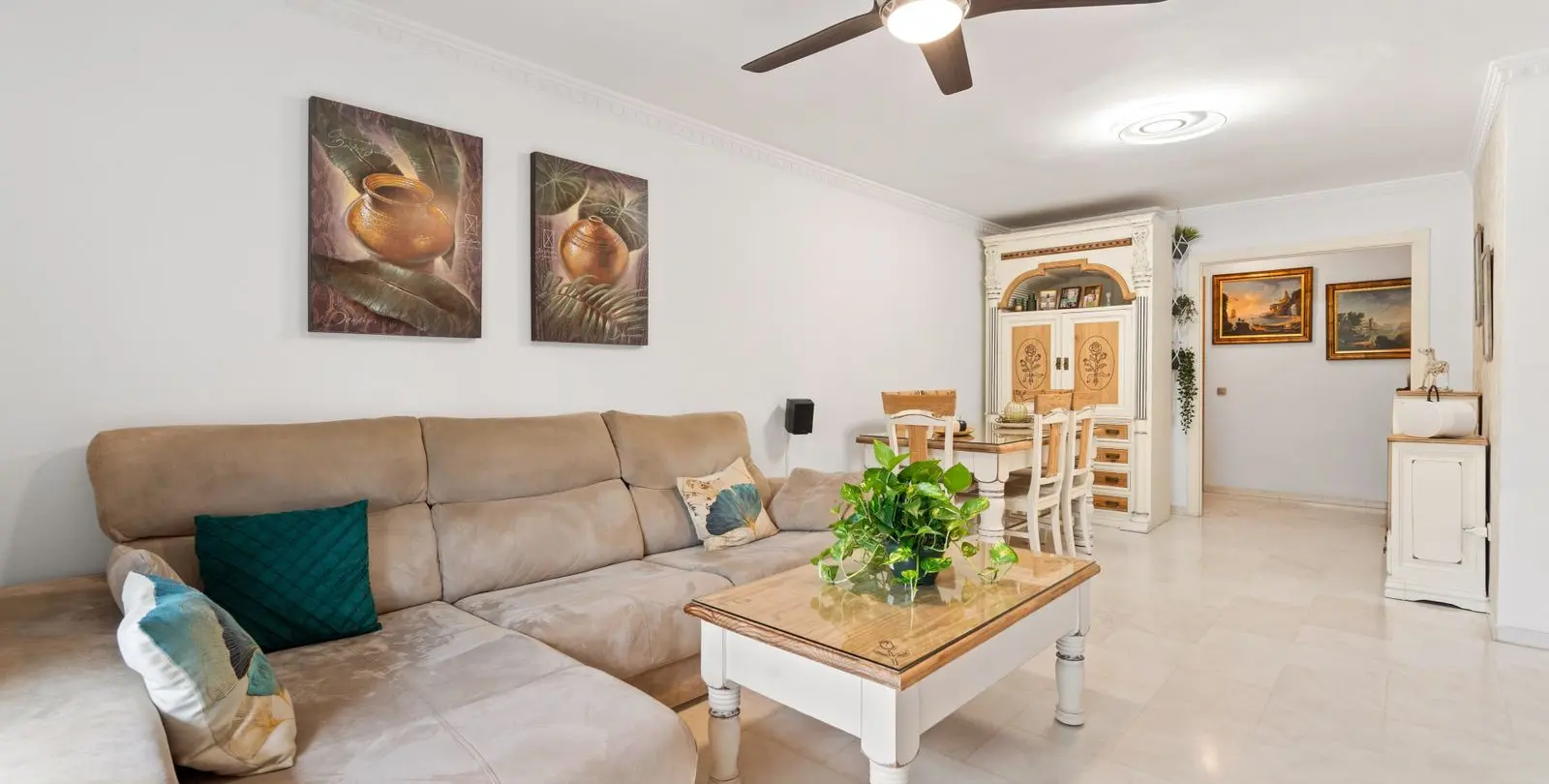 Sale of middle floor apartment in Estepona 6