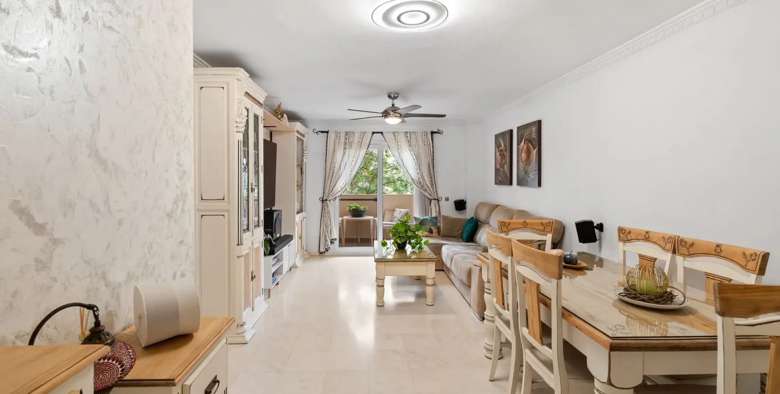 Sale of middle floor apartment in Estepona 7