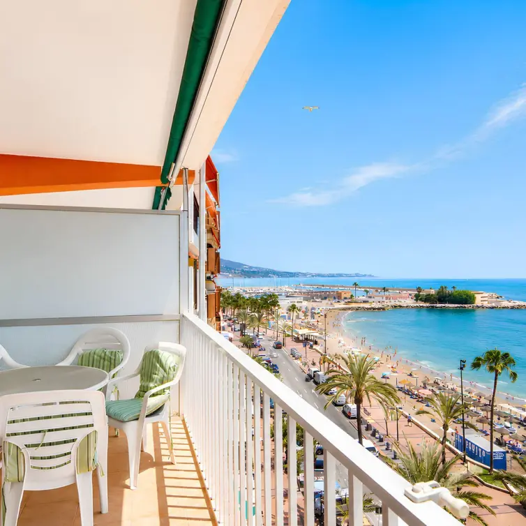 Sale of penthouse in Fuengirola