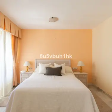 Sale of ground floor apartment in Fuengirola Puerto