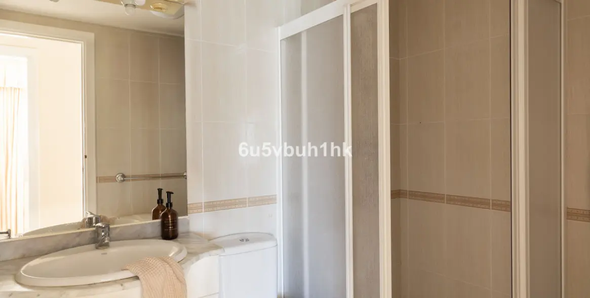 Sale of ground floor apartment in Fuengirola Puerto 9
