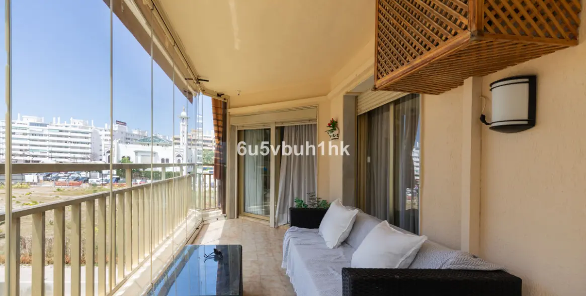 Sale of ground floor apartment in Fuengirola Puerto 14