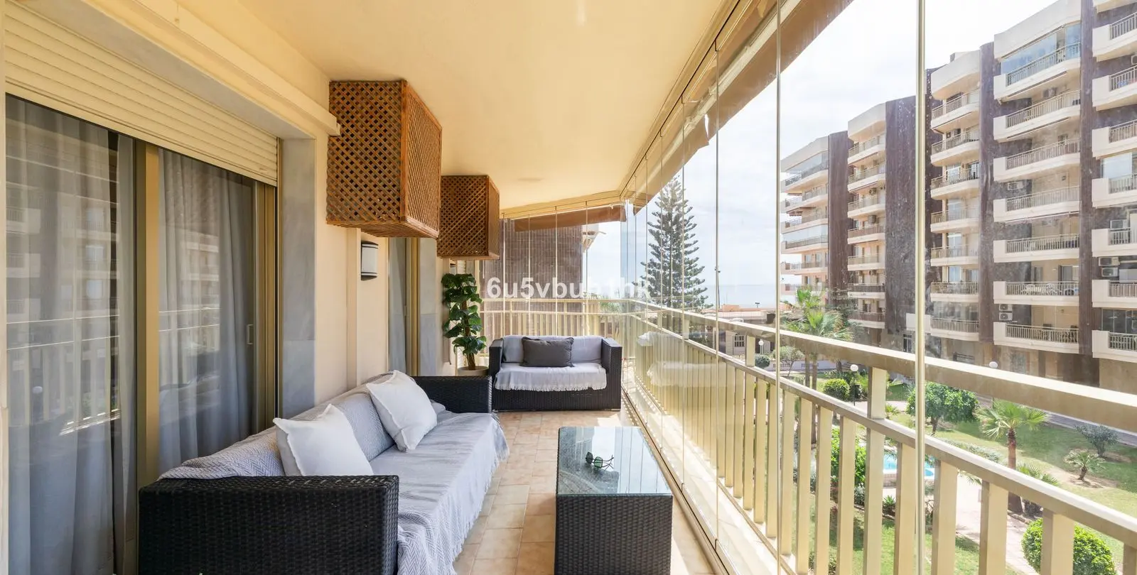 Sale of ground floor apartment in Fuengirola Puerto 4