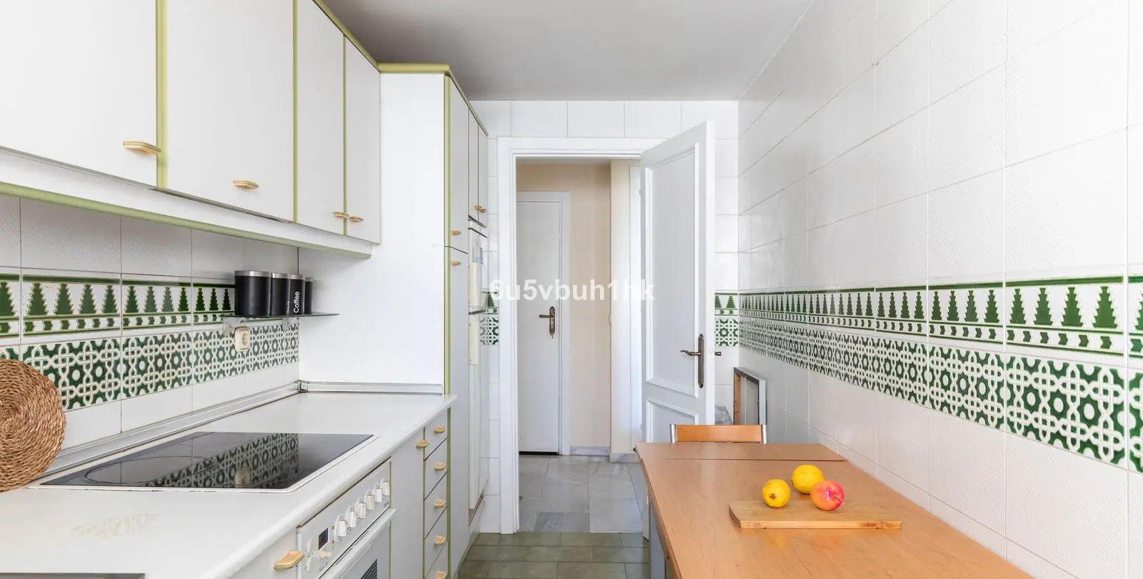 Sale of ground floor apartment in Fuengirola Puerto 12