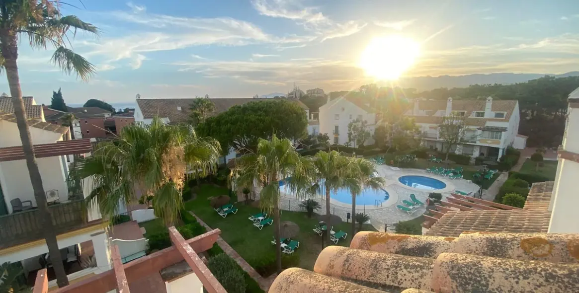 Sale of penthouse duplex in Marbesa 2