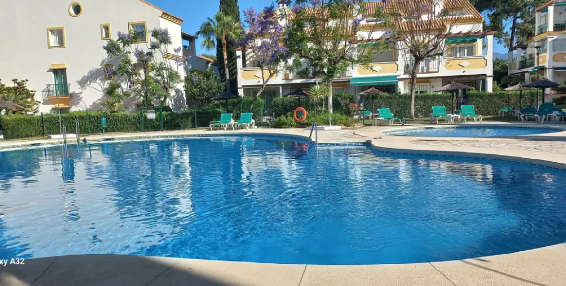 Sale of penthouse duplex in Marbesa 9