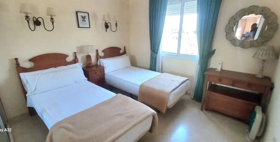 Sale of penthouse duplex in Marbesa 26