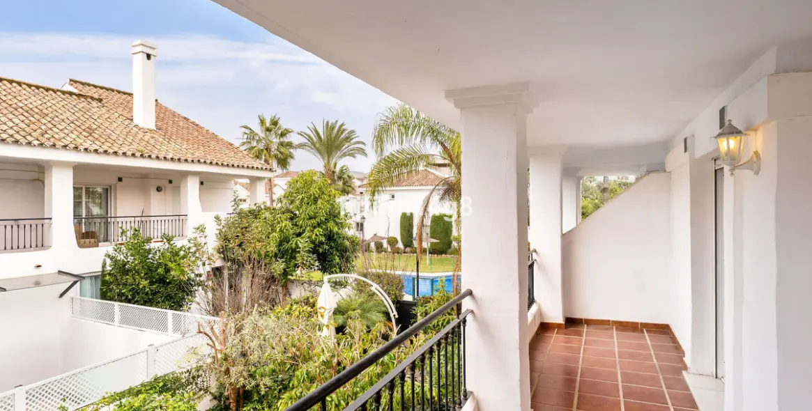 Venta de adosado en Nueva Andalucía 3