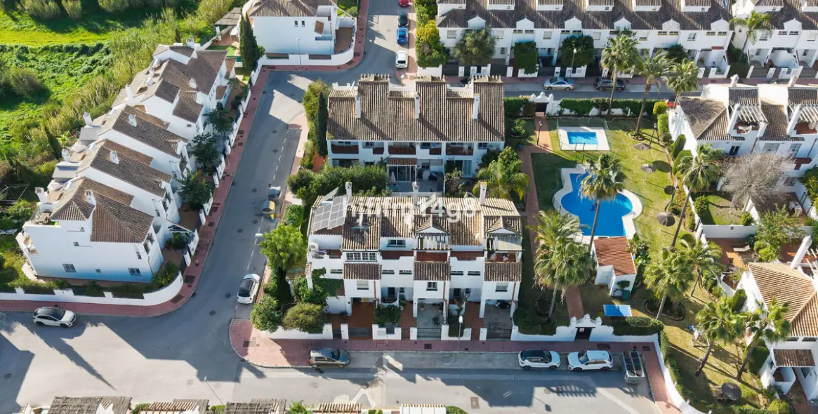 Venta de adosado en Nueva Andalucía 24