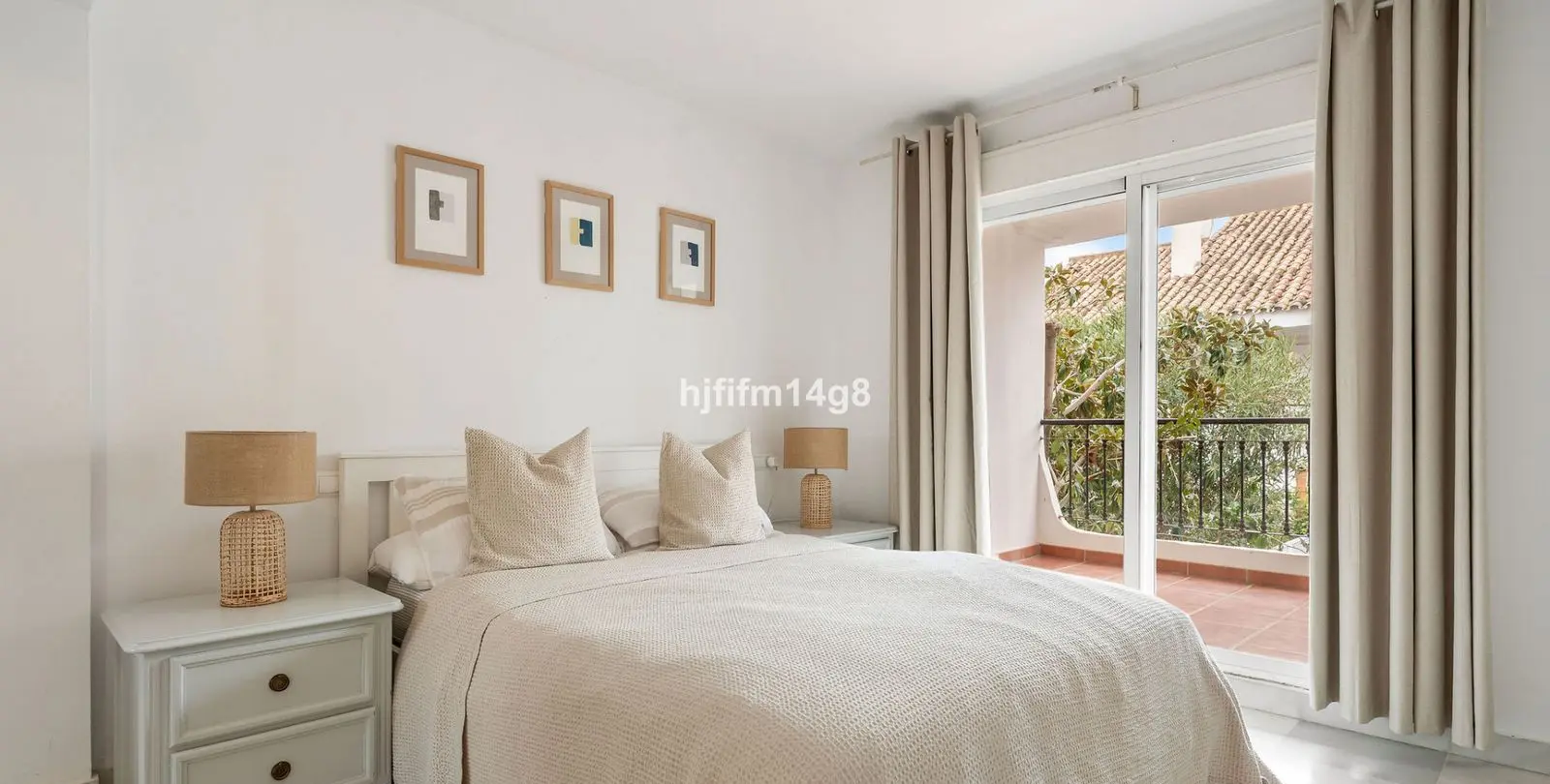 Sale of townhouse in Nueva Andalucía 11
