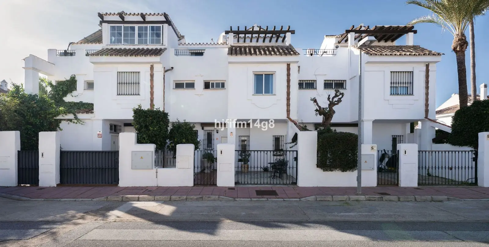 Sale of townhouse in Nueva Andalucía 23