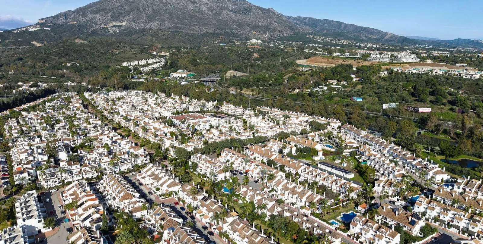 Sale of townhouse in Nueva Andalucía 26