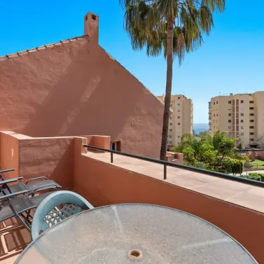 Sale of penthouse duplex in Estepona