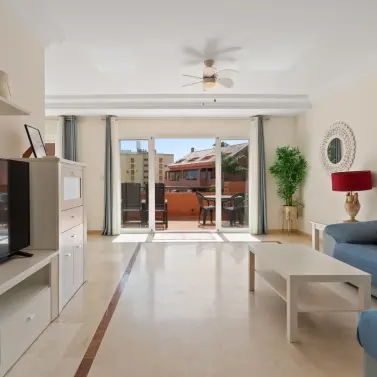 Sale of penthouse duplex in Estepona