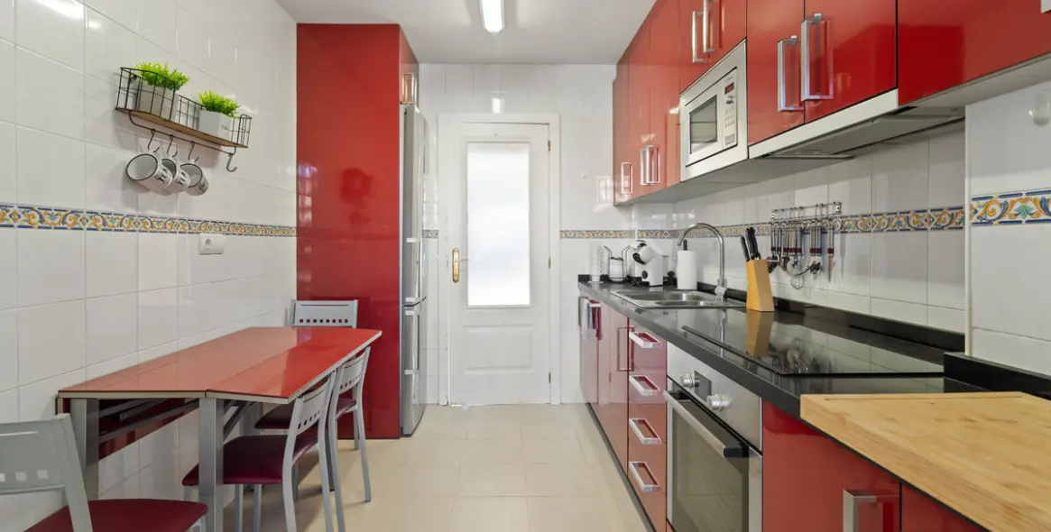 Sale of penthouse duplex in Estepona 6