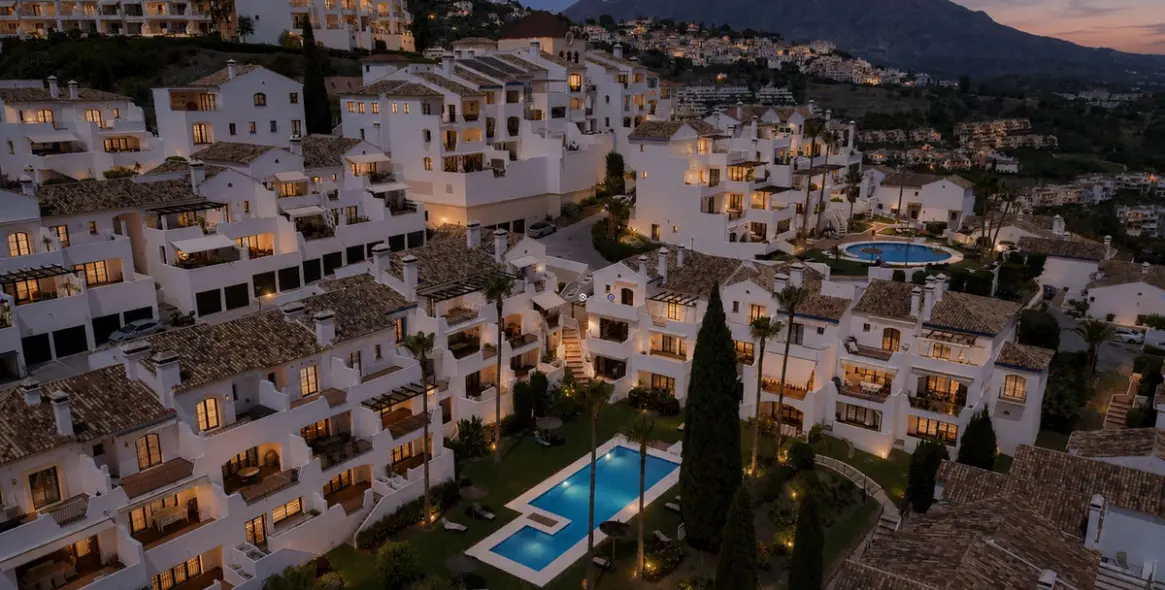 Sale of townhouse in Los Arqueros 13