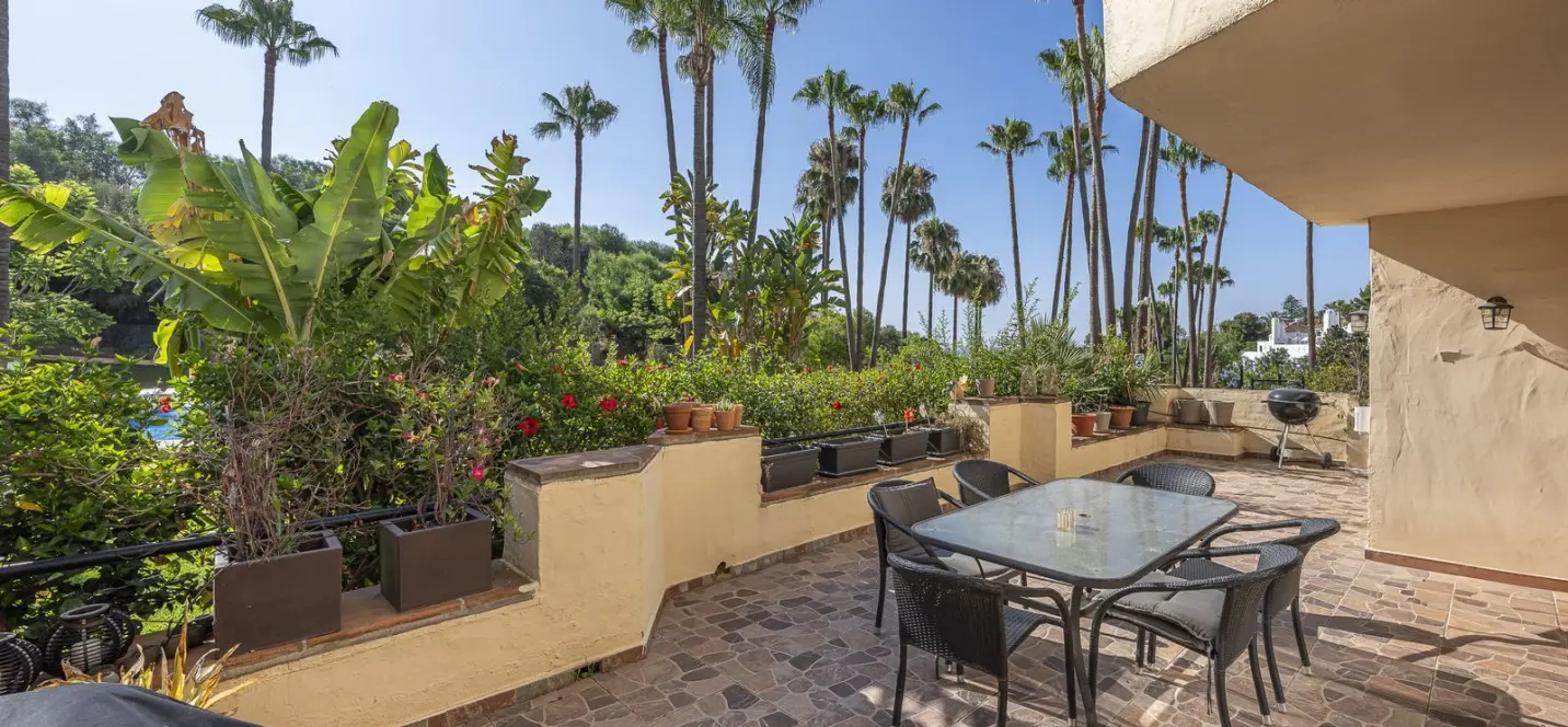 Venta de apartamento en planta baja en The Golden Mile 2