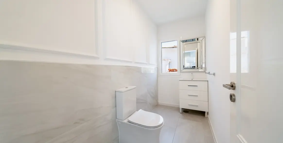 Venta de villa independiente en Las Brisas 39