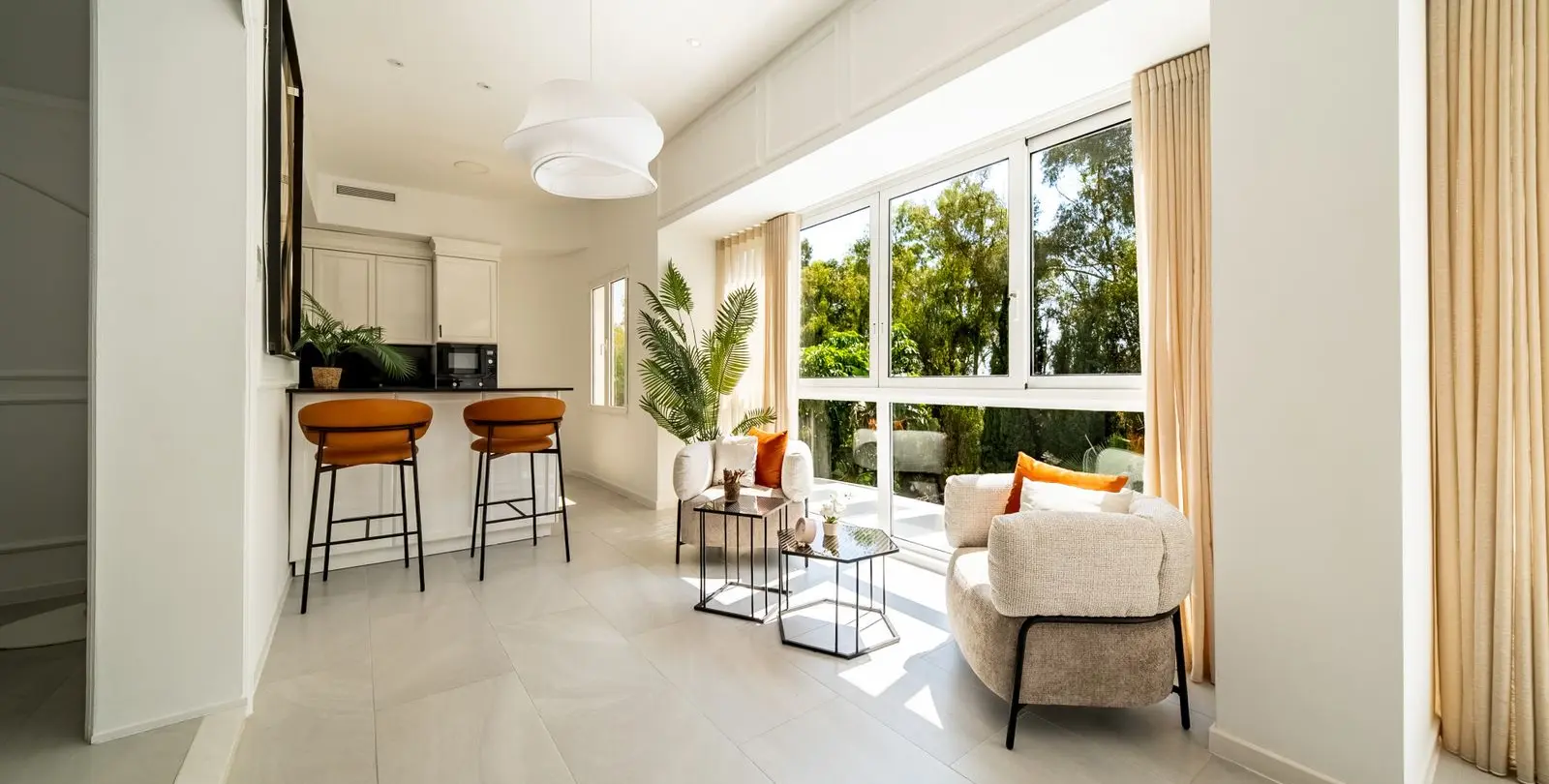 Venta de villa independiente en Nueva Andalucía 13