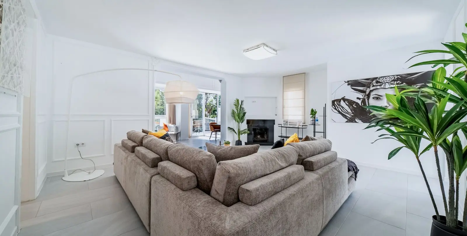 Venta de villa independiente en Nueva Andalucía 15