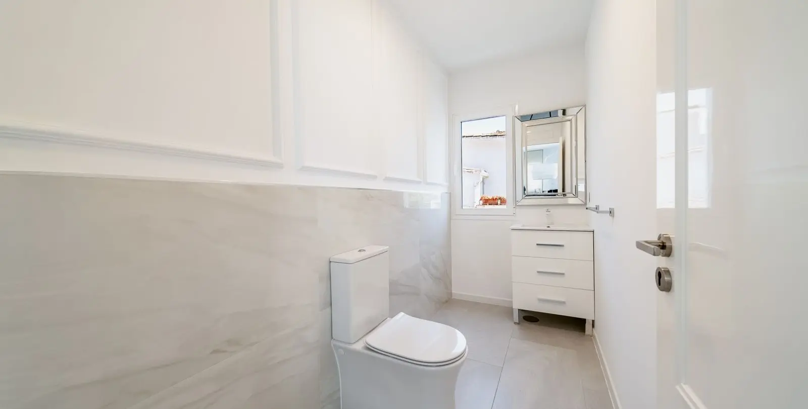 Venta de villa independiente en Nueva Andalucía 33
